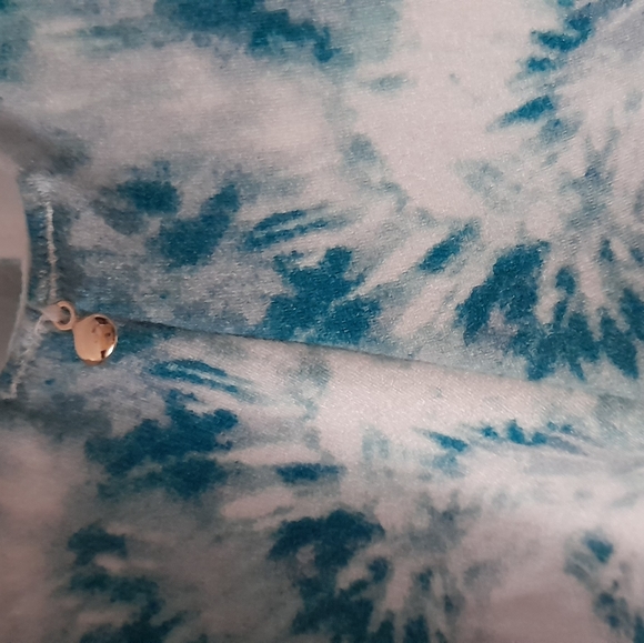 Cacique... Invisible Backsmoother Lightly Lined Balconette Bra, 40H - Picture 11 of 11